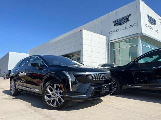 Used 2025 Cadillac Optiq Luxury 1 image 1