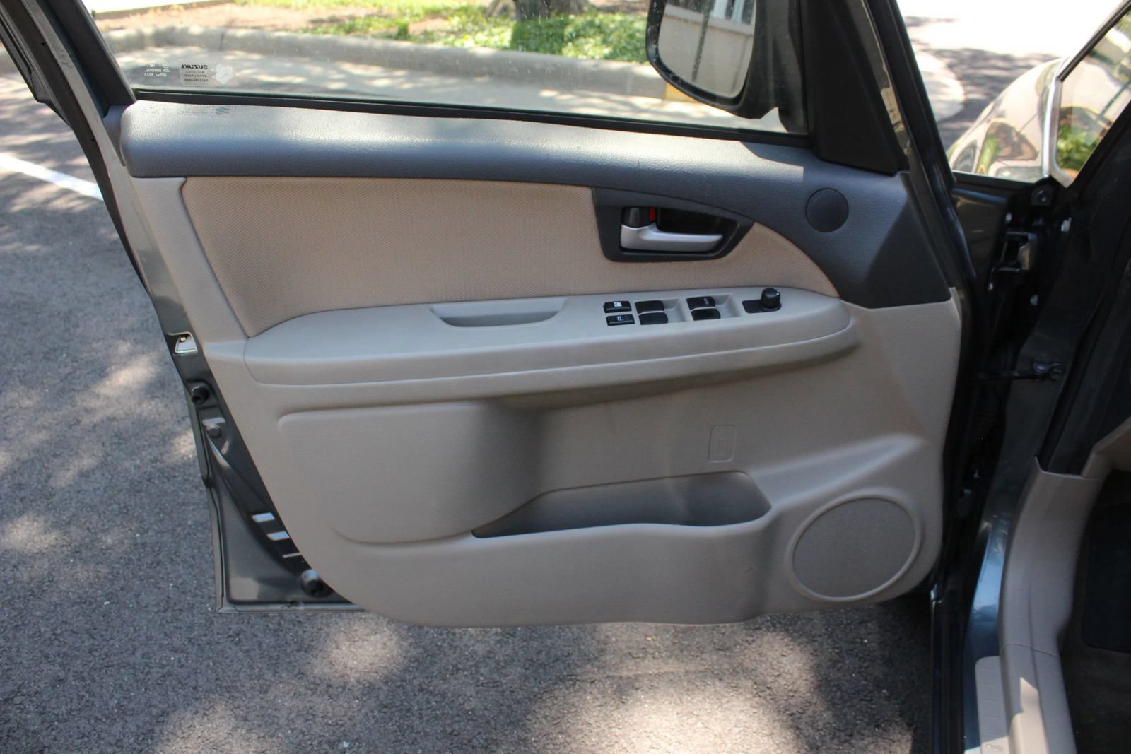Used 2009 Suzuki SX4 Sedan FWD image 15