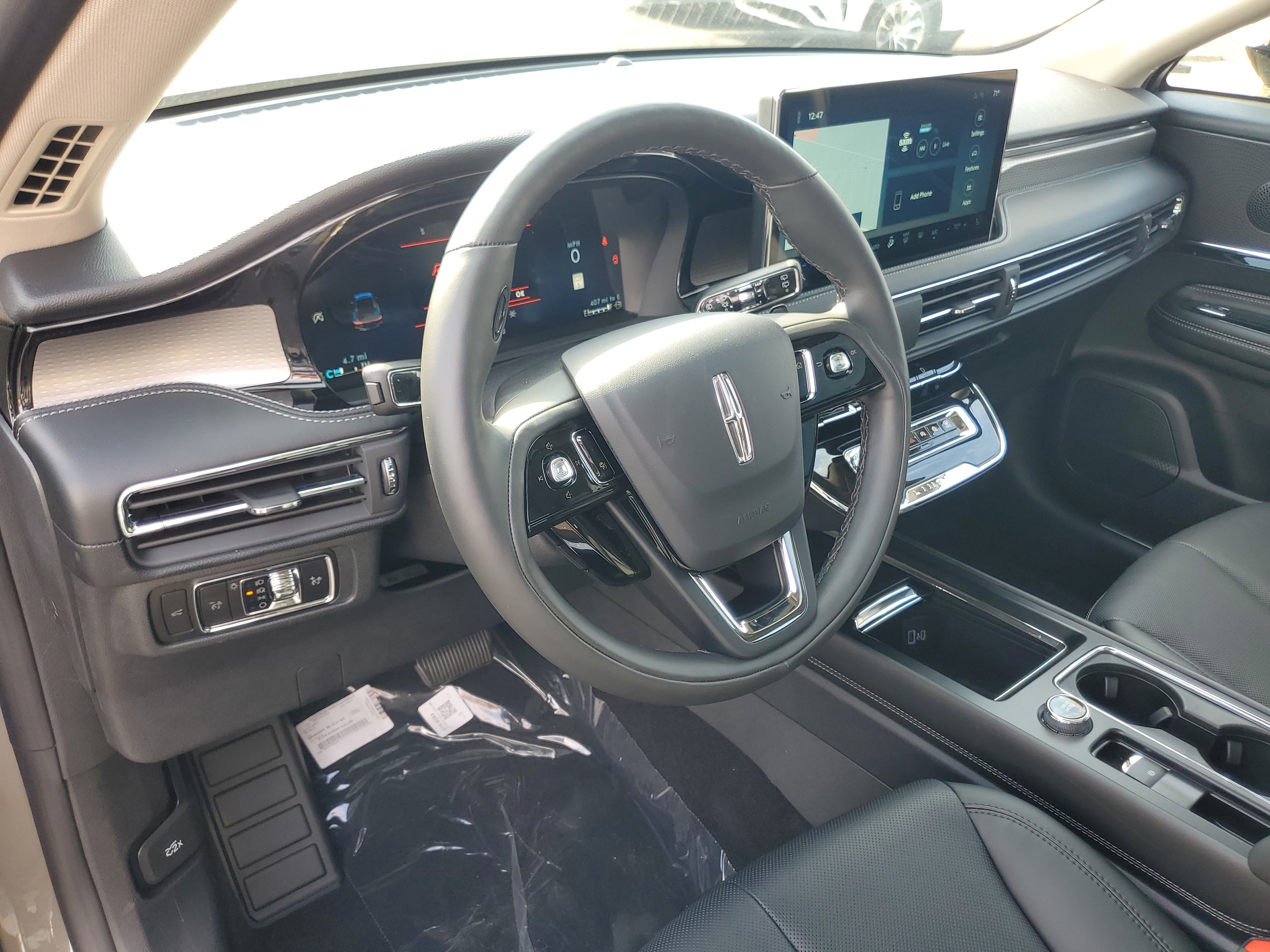 New 2026 Lincoln Corsair Reserve w/ Jet Appearance Package image 13