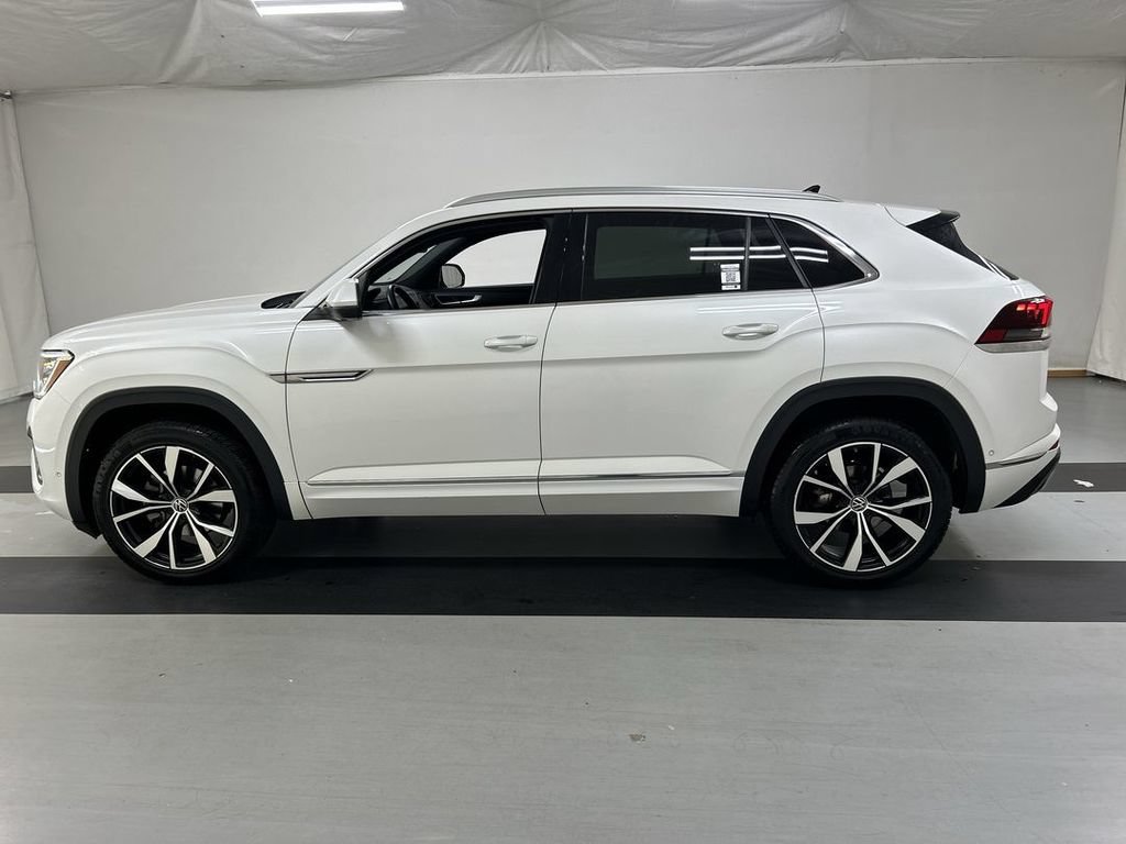 Certified 2024 Volkswagen Atlas Cross Sport SEL Premium R-Line AWD/4WD image 6