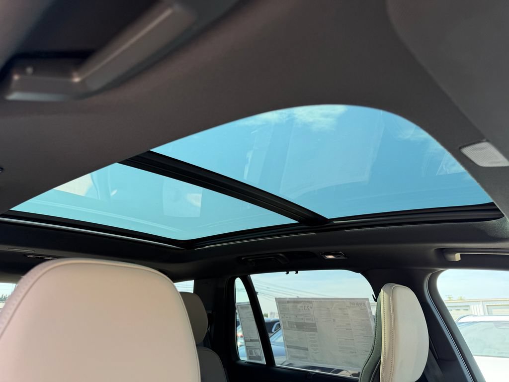 New 2027 Volvo XC90 B6 Plus AWD/4WD image 10