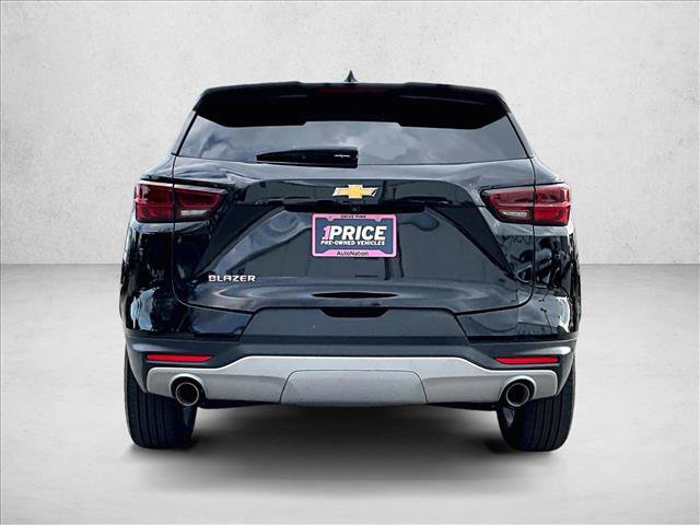Used 2024 Chevrolet Blazer LT FWD image 4