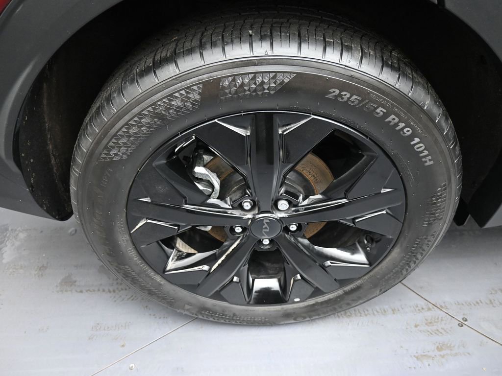 Used 2025 Kia Sportage X-Line w/ Premium Package image 12
