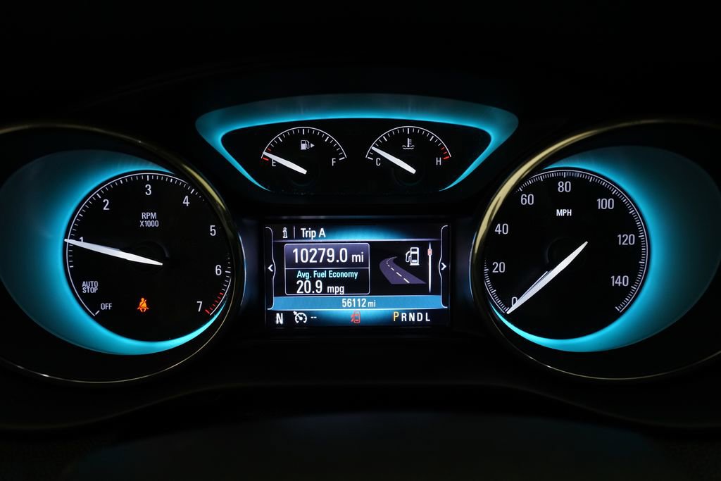 Used 2017 Buick Envision Essence FWD image 2