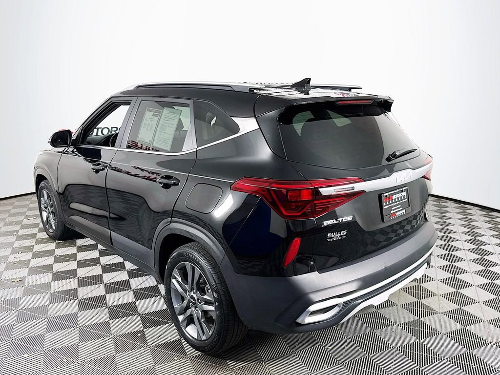 Used 2023 Kia Seltos S w/ Navigation Package image 5