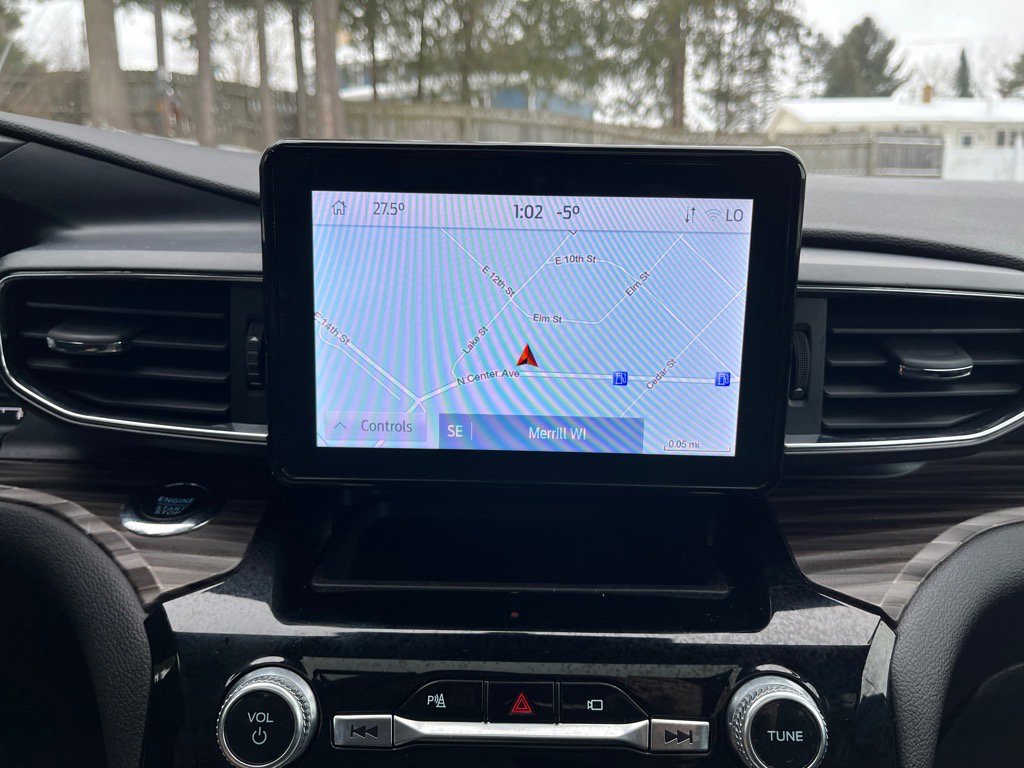 Used 2022 Ford Explorer Limited image 23