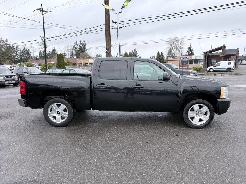 Used 2008 Chevrolet Silverado 1500 LTZ w/ Safety Package AWD/4WD image 7