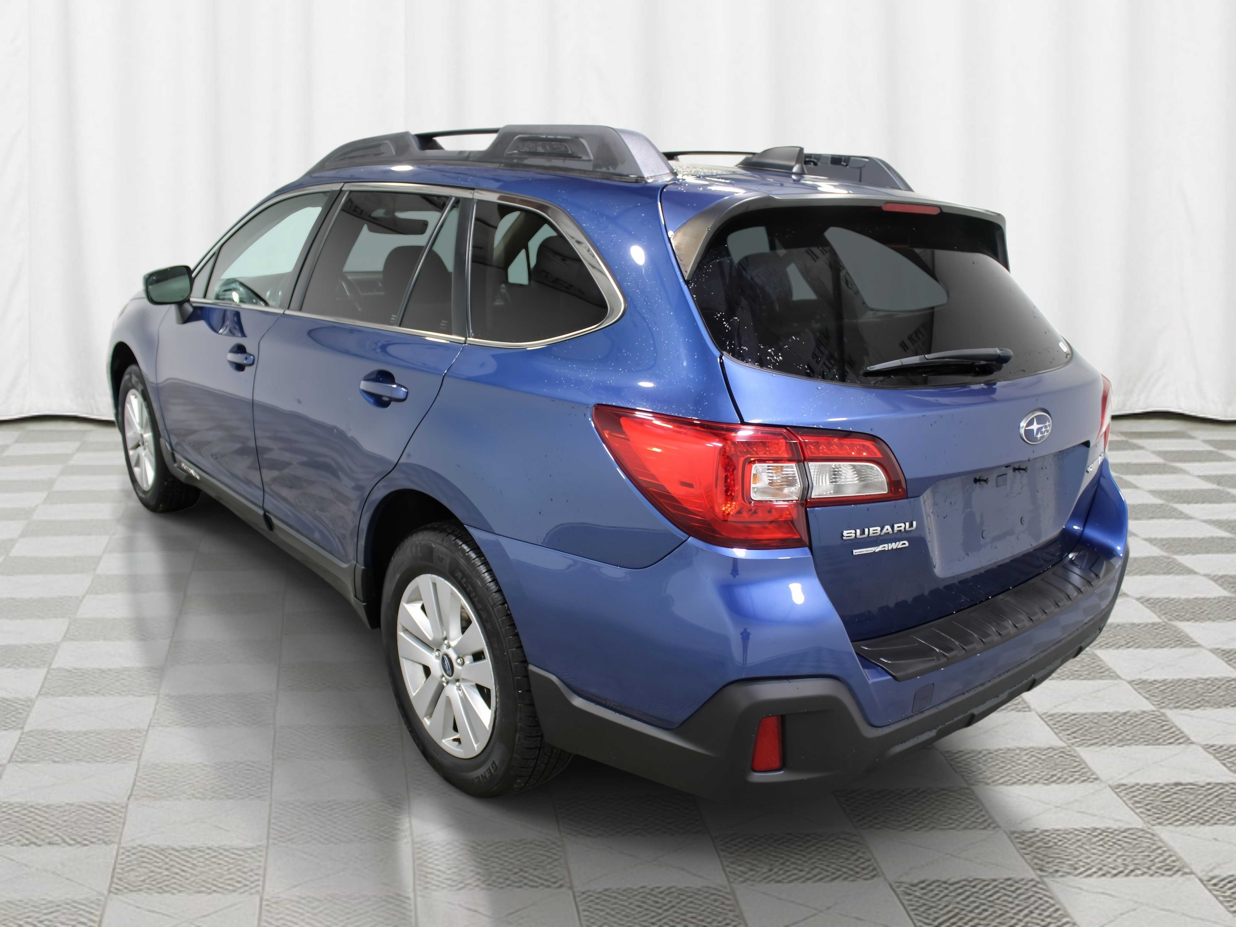Used 2019 Subaru Outback 2.5i Premium AWD/4WD image 5
