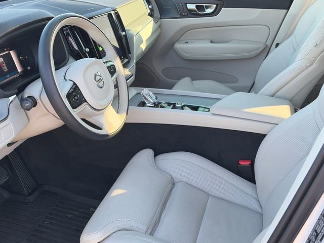 Used 2025 Volvo XC60 B5 Ultra w/ Protection Package Premier image 20