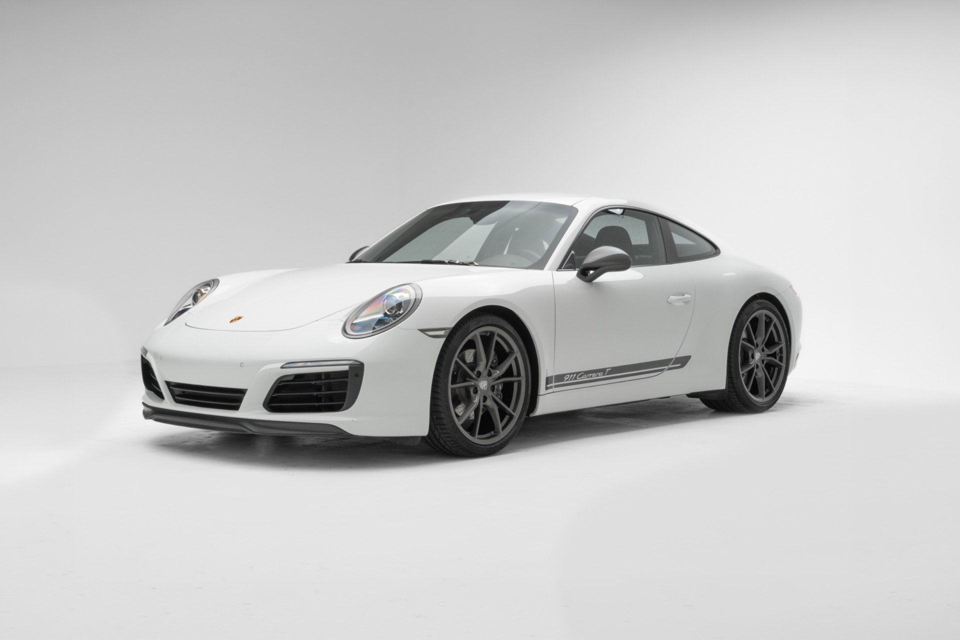 Used 2018 Porsche 911 Carrera T w/ Carrera T Interior Package RWD image 7