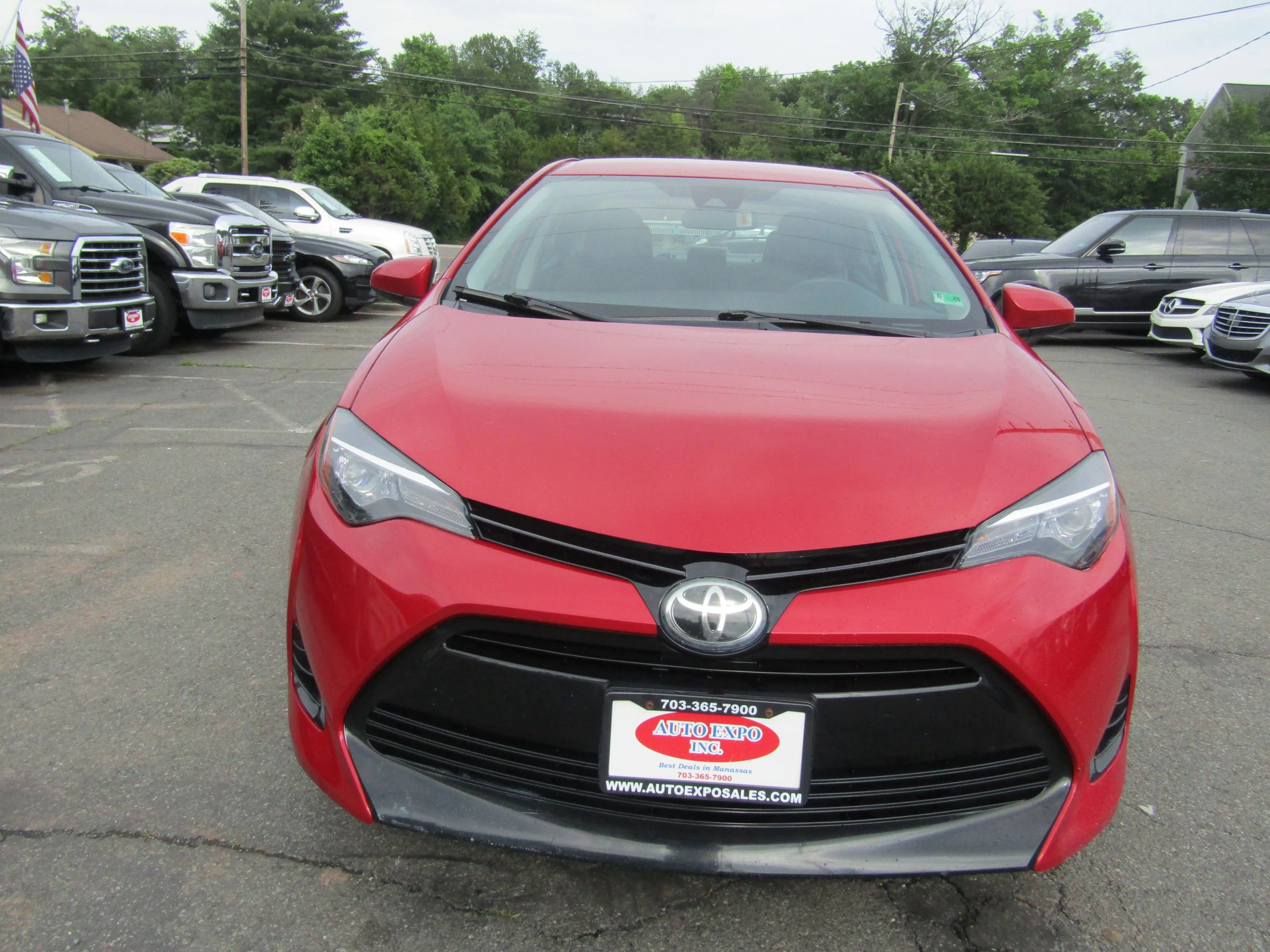 Used 2017 Toyota Corolla LE image 2