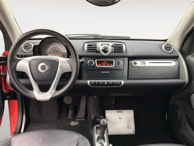 Used 2013 smart fortwo passion image 10