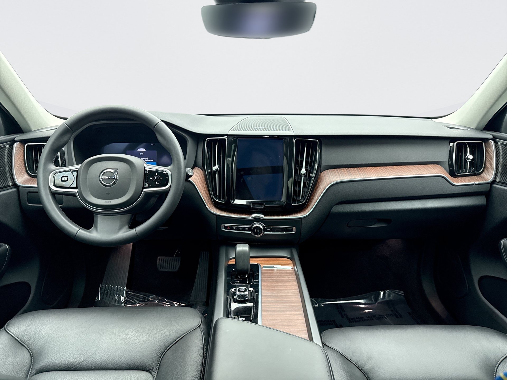 Used 2023 Volvo XC60 B5 Plus w/ Climate Package AWD/4WD image 14