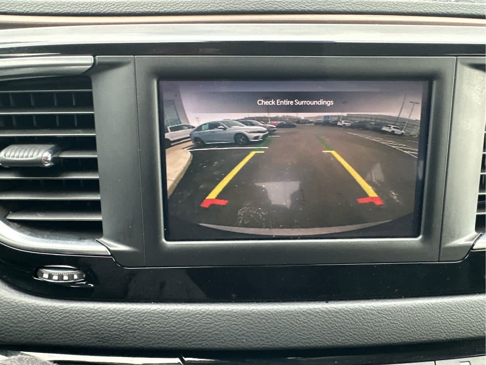 Used 2023 Chrysler Voyager LX image 29