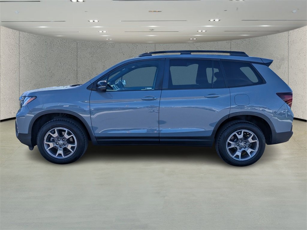 Used 2023 Honda Passport TrailSport image 6