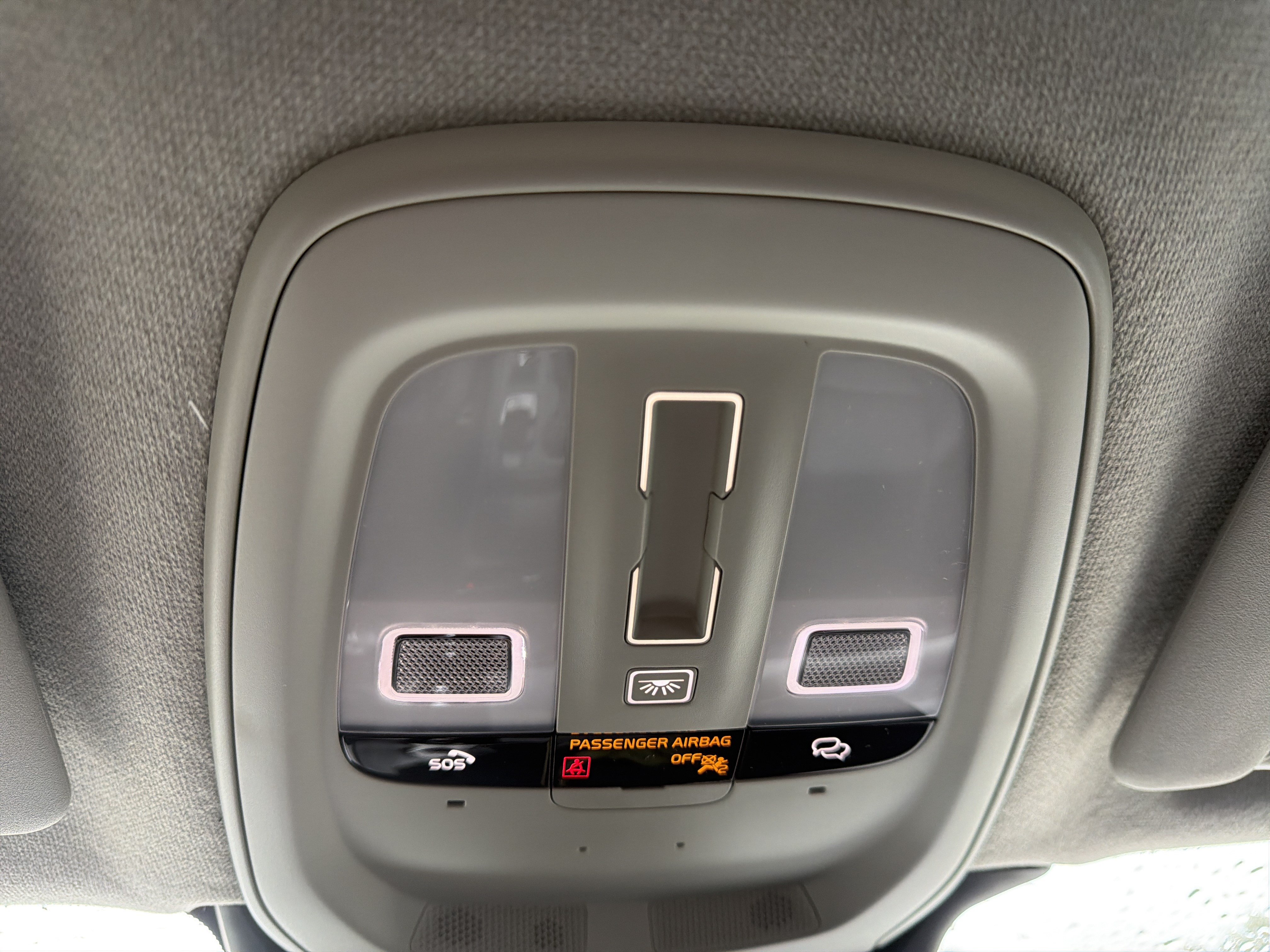 New 2026 Volvo XC40 B4 Core FWD image 32