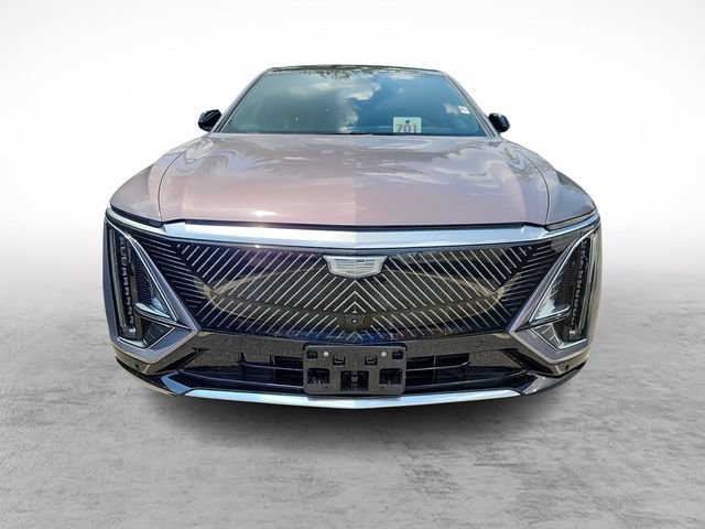 Certified 2024 Cadillac Lyriq Luxury AWD/4WD image 2