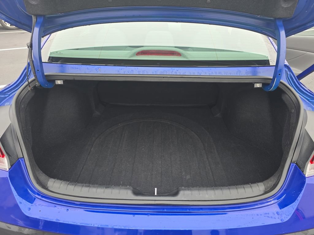 Used 2024 Hyundai Elantra SEL image 12