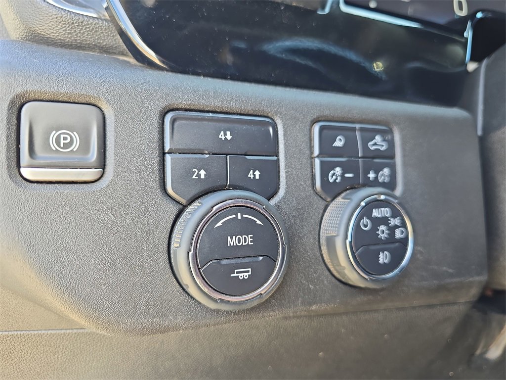 Used 2024 Chevrolet Silverado 2500 LT w/ Convenience Package image 26