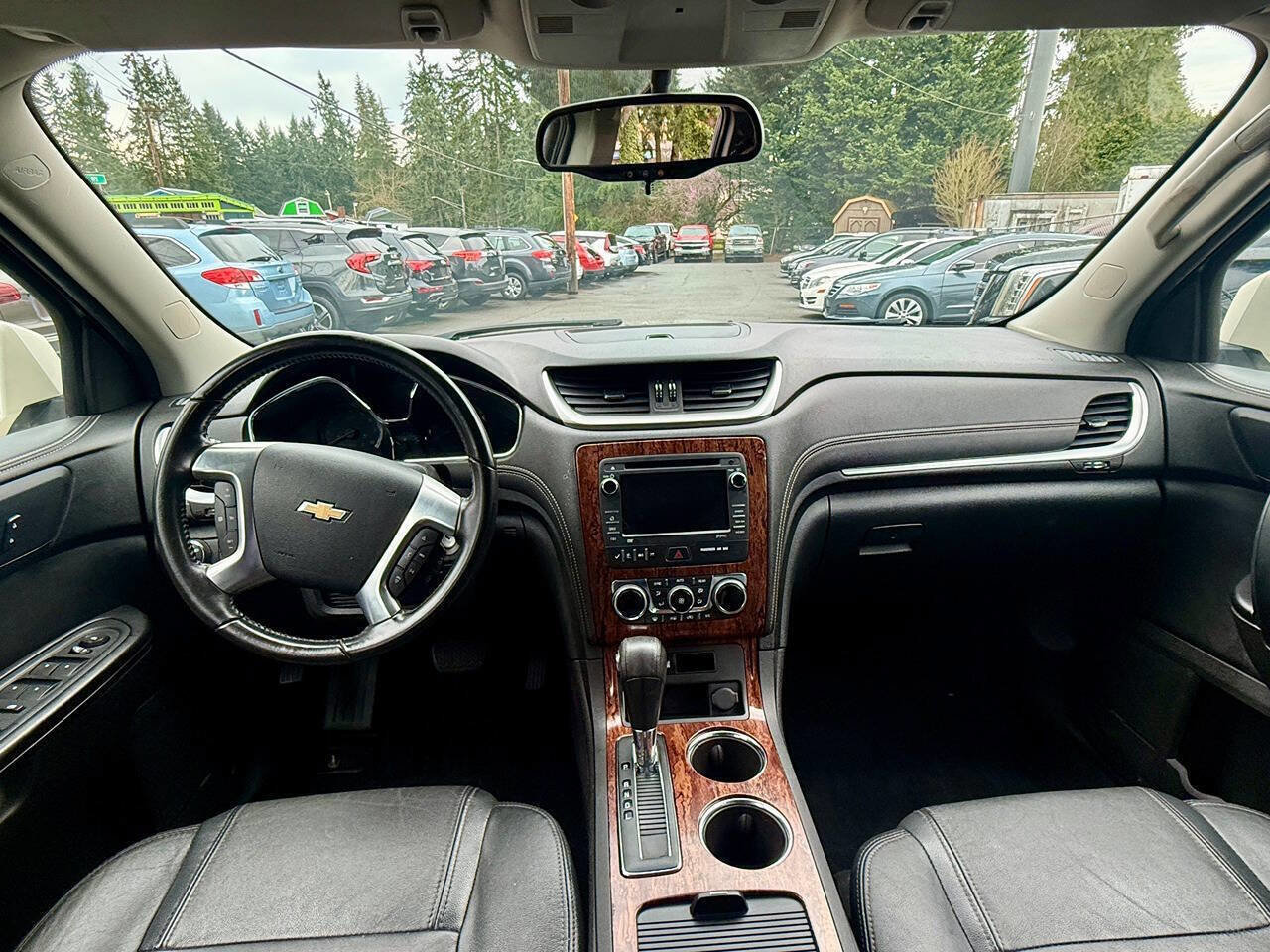 Used 2014 Chevrolet Traverse LT AWD/4WD image 16