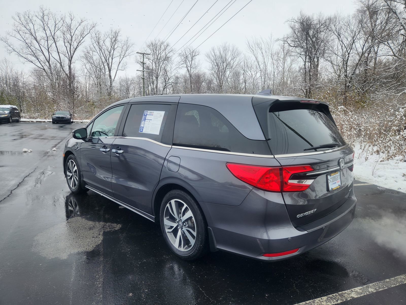 Used 2024 Honda Odyssey Touring image 3