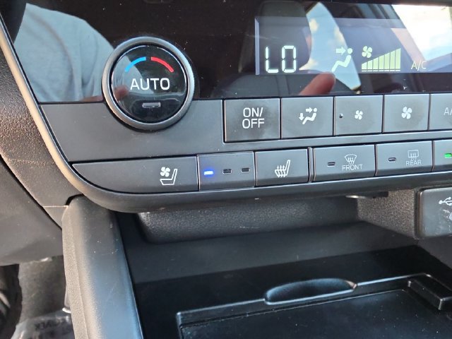 Certified 2026 Subaru Outback Touring AWD/4WD image 19