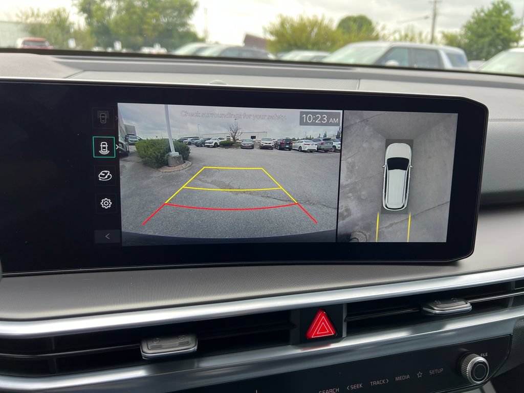 Certified 2025 Kia Sorento SX Prestige AWD/4WD image 23