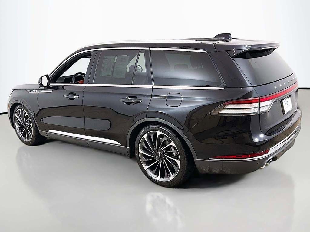 Used 2025 Lincoln Aviator Reserve w/ Equipment Group 201A AWD/4WD image 13