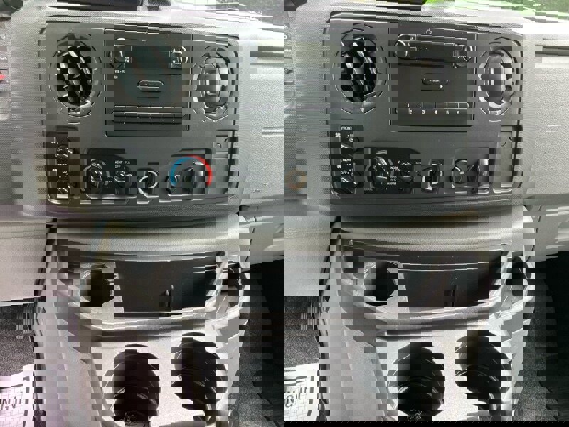 Used 2010 Ford E-350 and Econoline 350 XL image 9