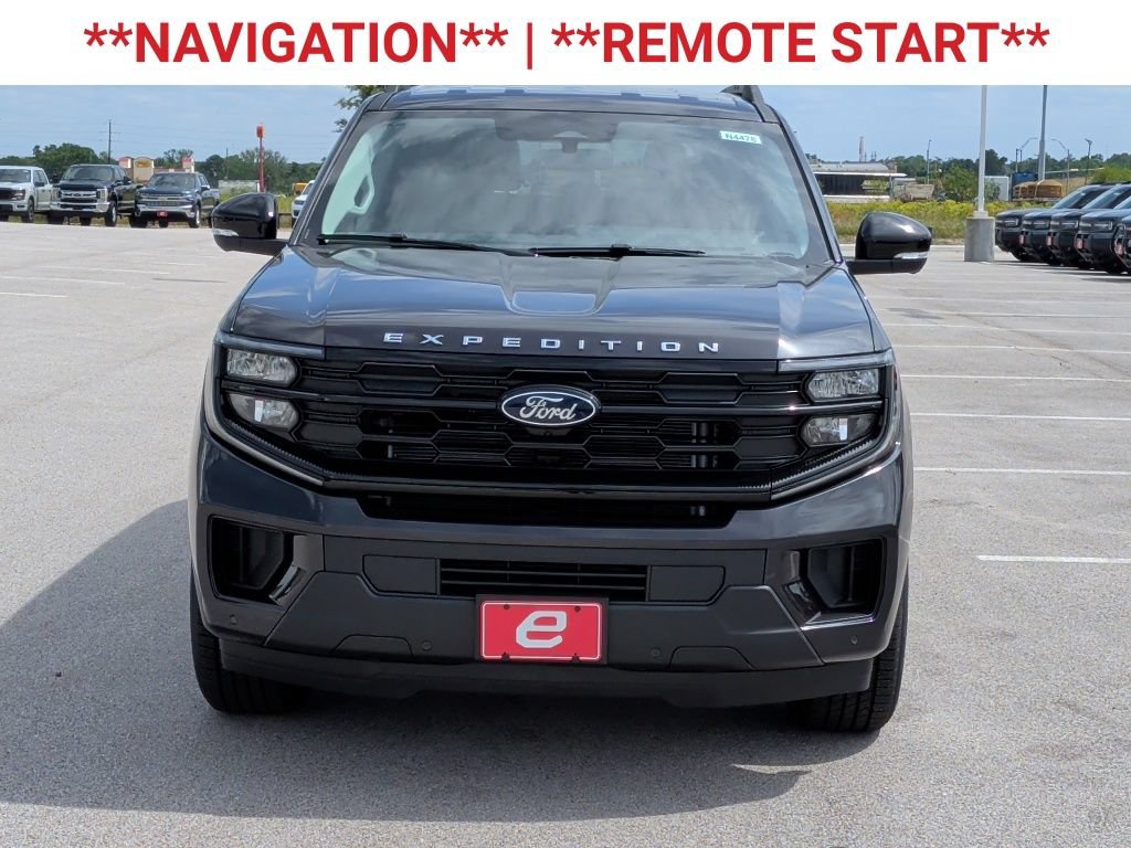 New 2026 Ford Expedition Active RWD image 2