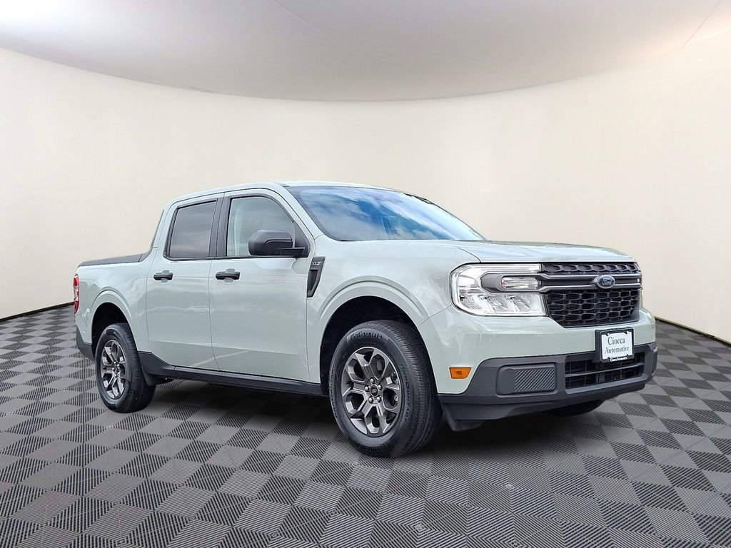 Used 2023 Ford Maverick XLT image 1