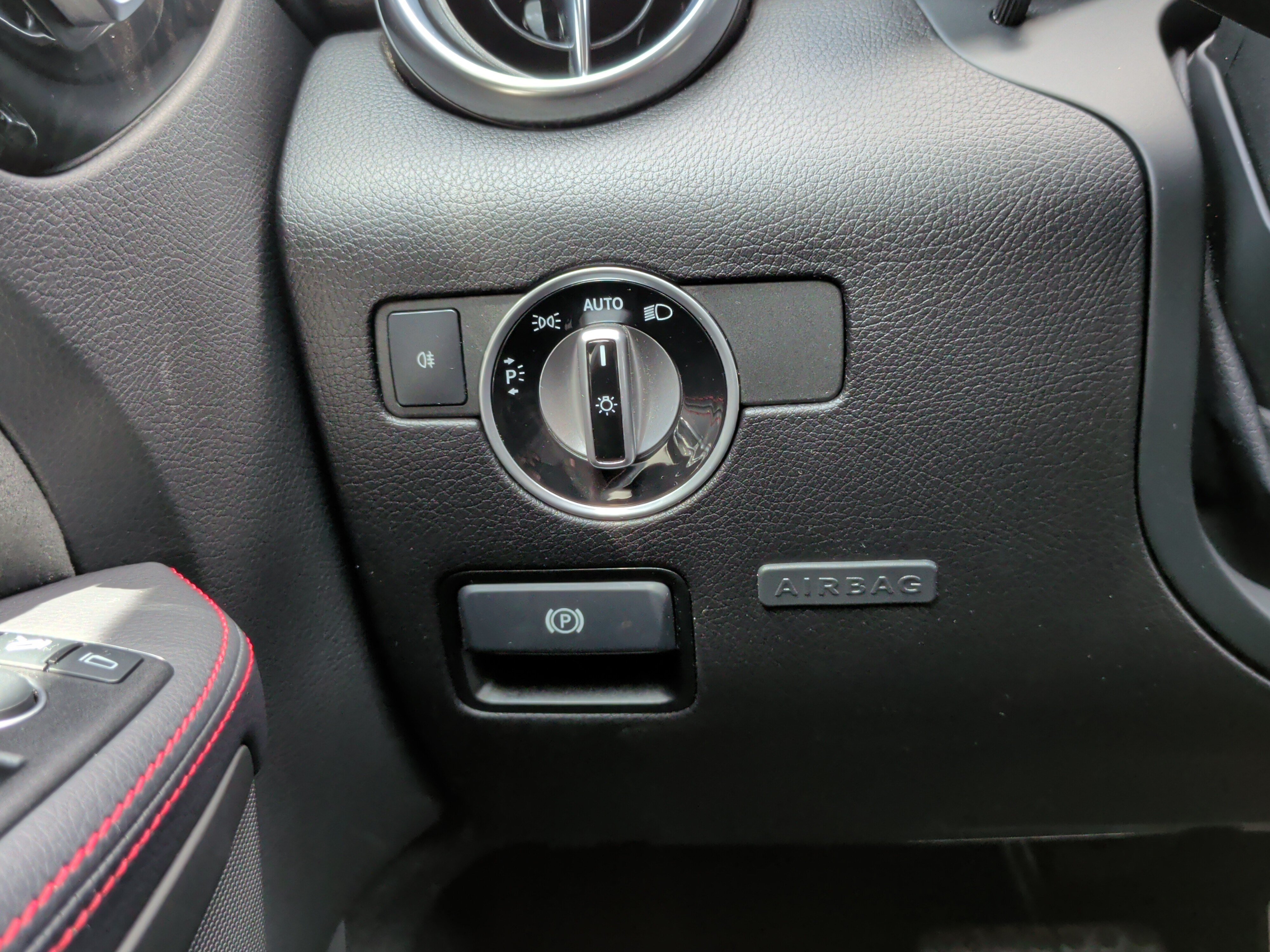 Used 2017 Mercedes-Benz SLC 43 AMG image 27