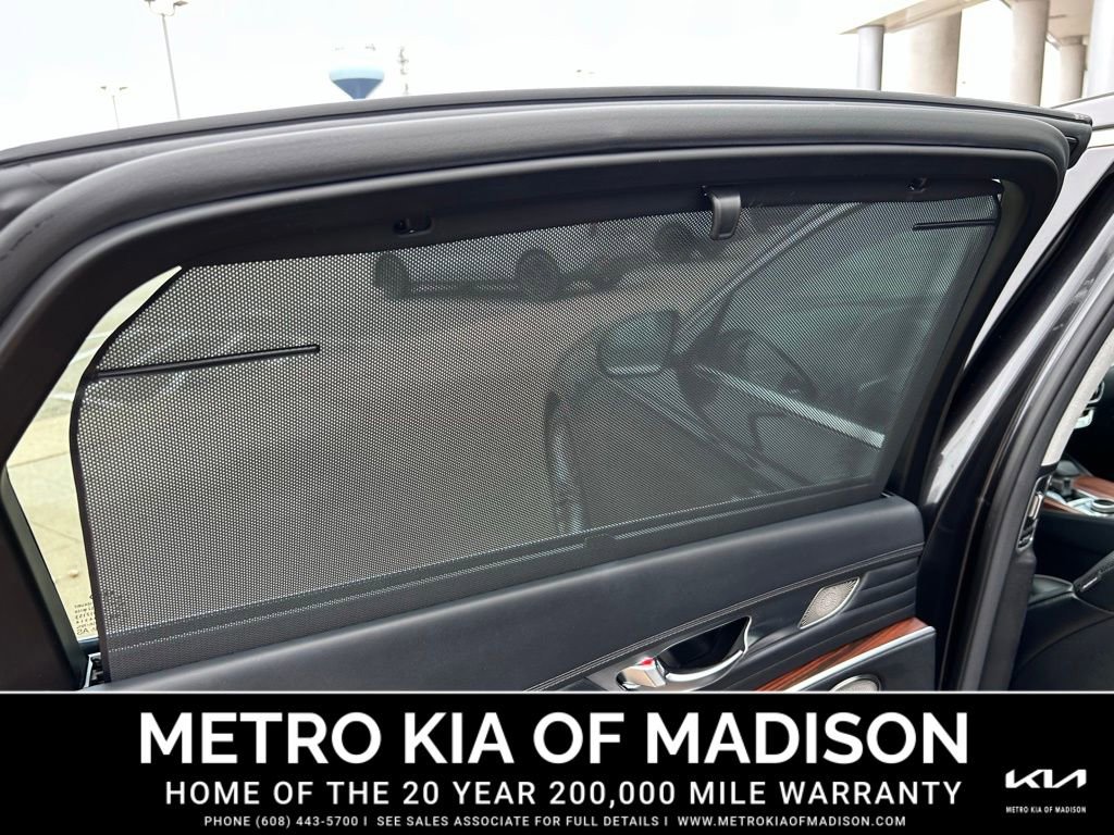 Used 2020 Kia K900 Luxury w/ VIP Package image 34