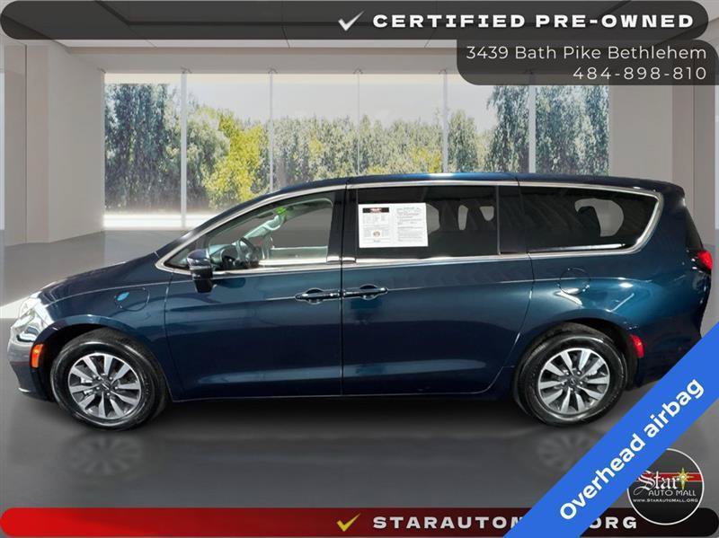Used 2023 Chrysler Pacifica Touring-L w/ Uconnect Theater Family Group FWD image 8