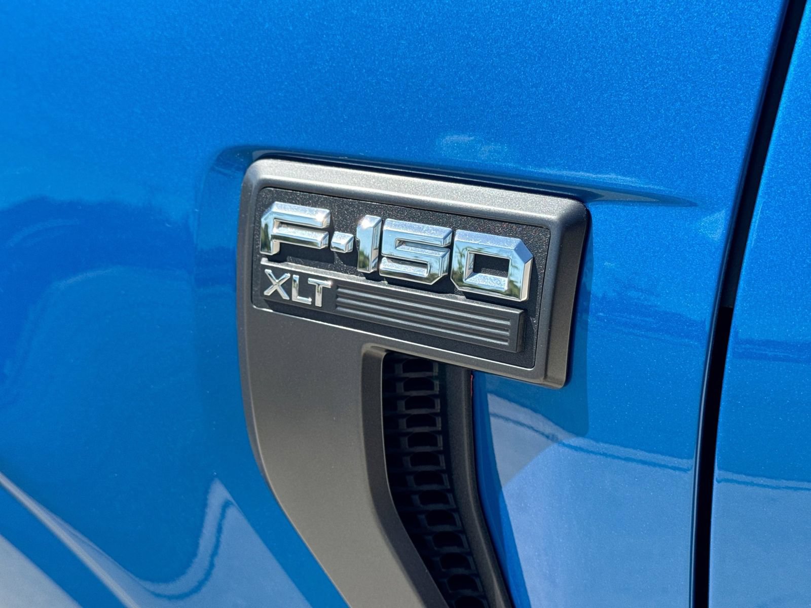 Certified 2021 Ford F150 XLT w/ Equipment Group 302A High AWD/4WD image 14