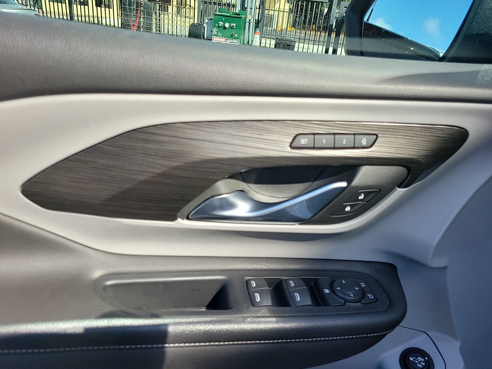 Used 2023 GMC Terrain SLT w/ LPO, Floor Liner Package image 26