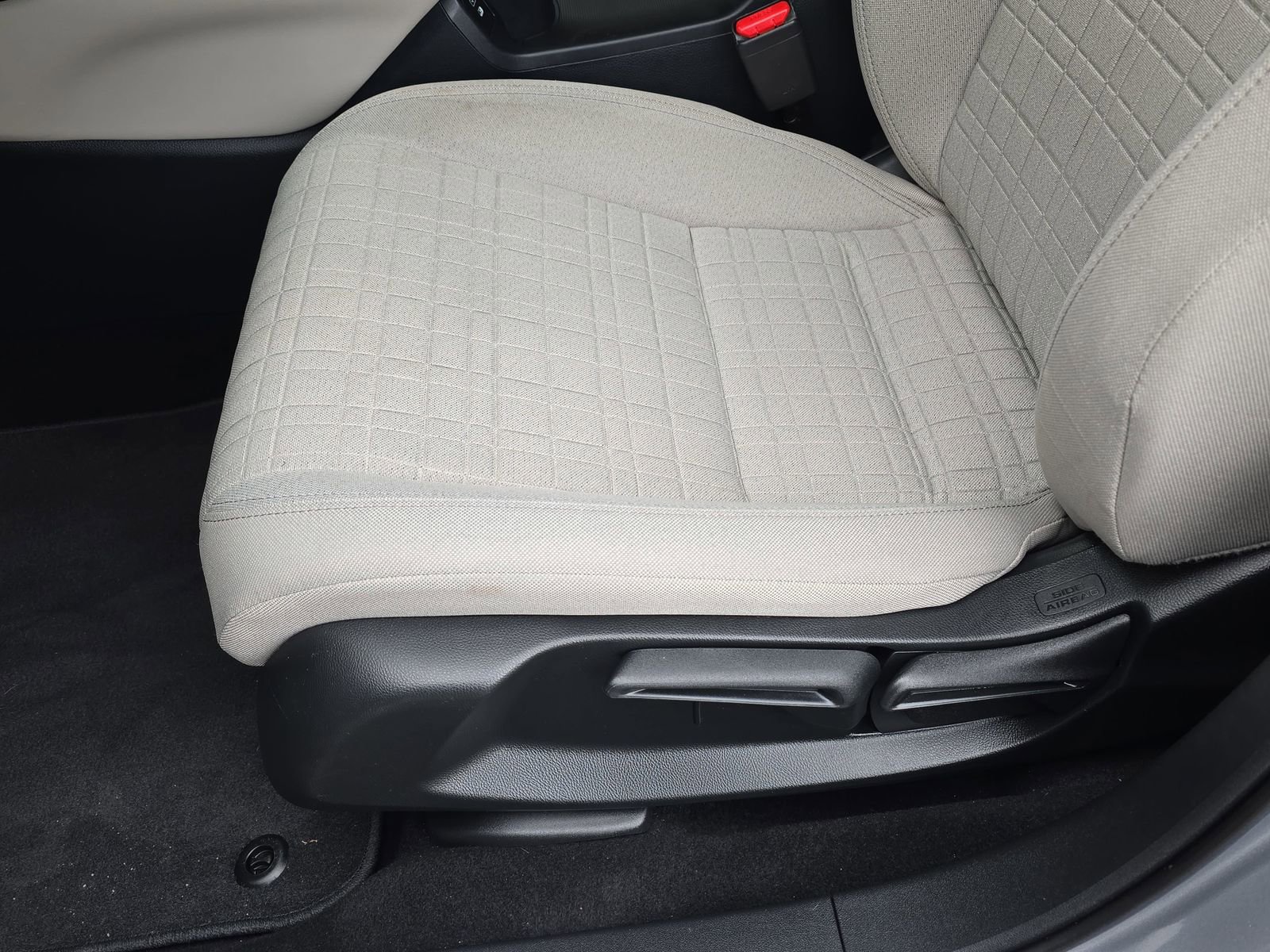 Used 2024 Honda HR-V LX image 29