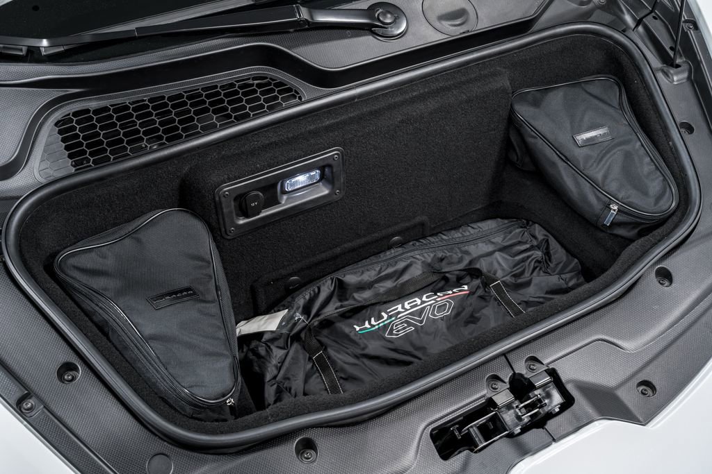 Used 2022 Lamborghini Huracan EVO RWD image 49
