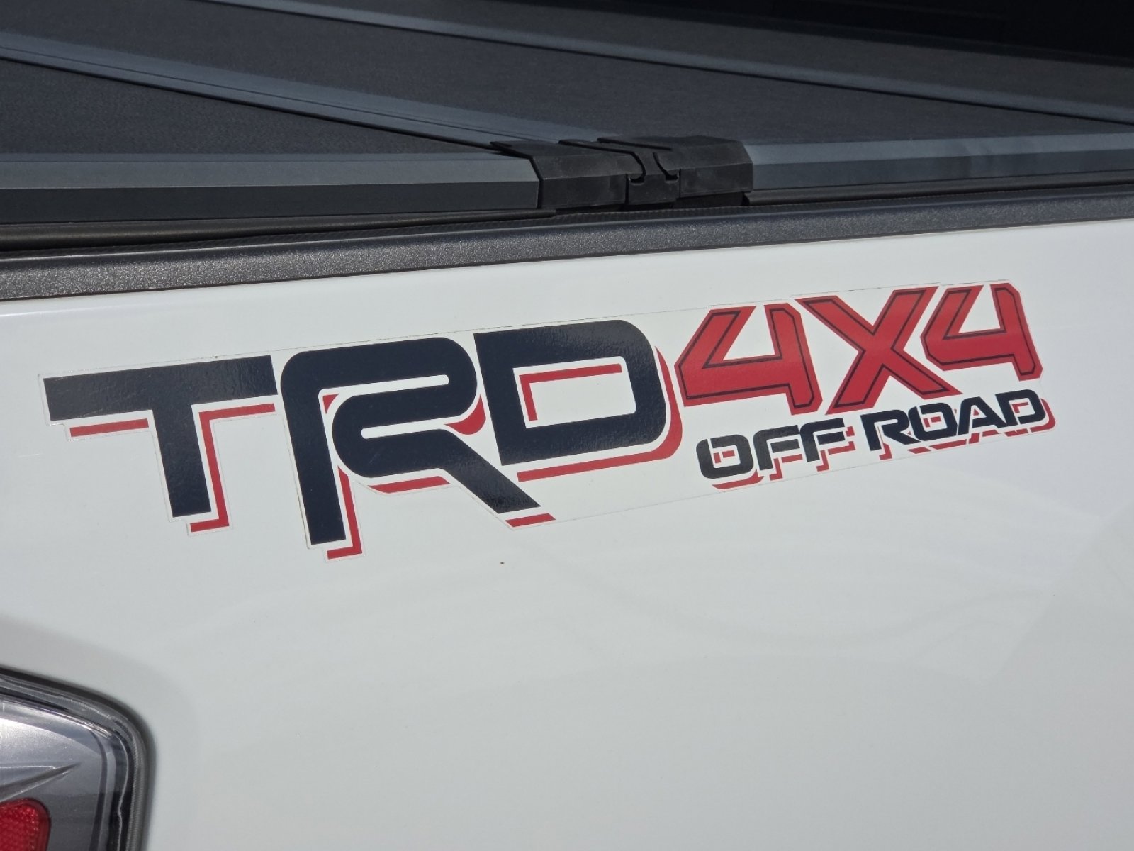 Used 2021 Toyota Tacoma TRD Off-Road image 11
