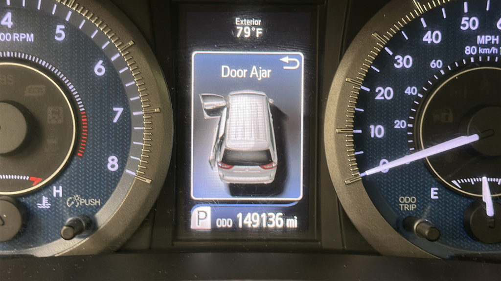 Used 2017 Toyota Sienna XLE w/ XLE Navigation Package AWD/4WD image 18