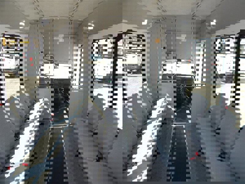 Used 2016 Chevrolet Express 4500 w/ Shuttle Bus Package image 28