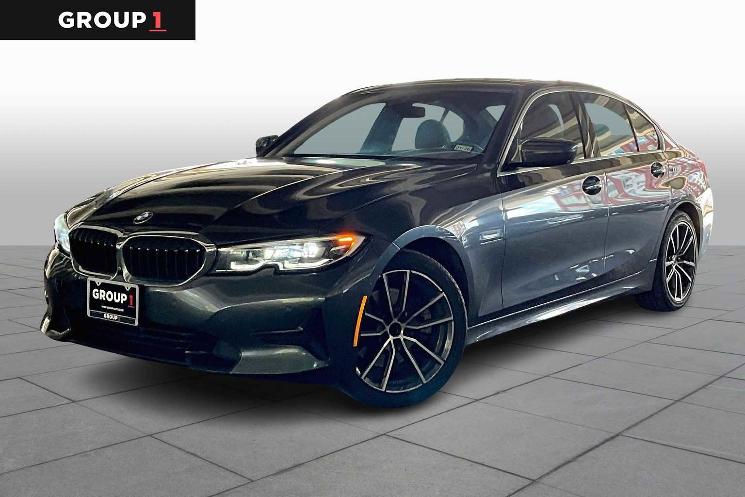 Used 2019 BMW 330i Sedan w/ Convenience Package image 1