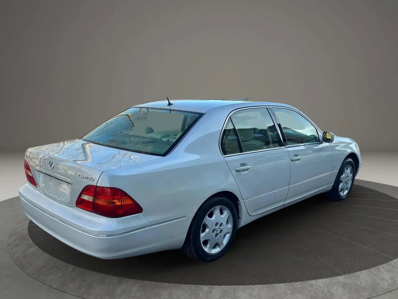 Used 2003 Lexus LS 430 RWD image 11