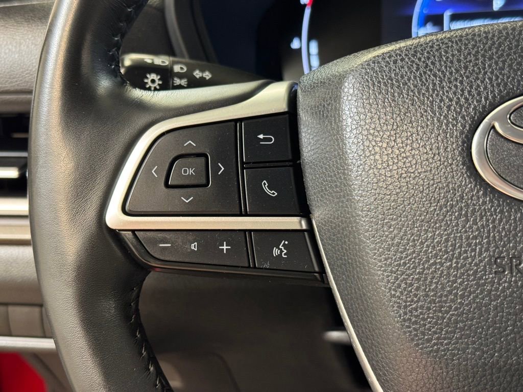 Used 2024 Toyota Grand Highlander AWD image 35
