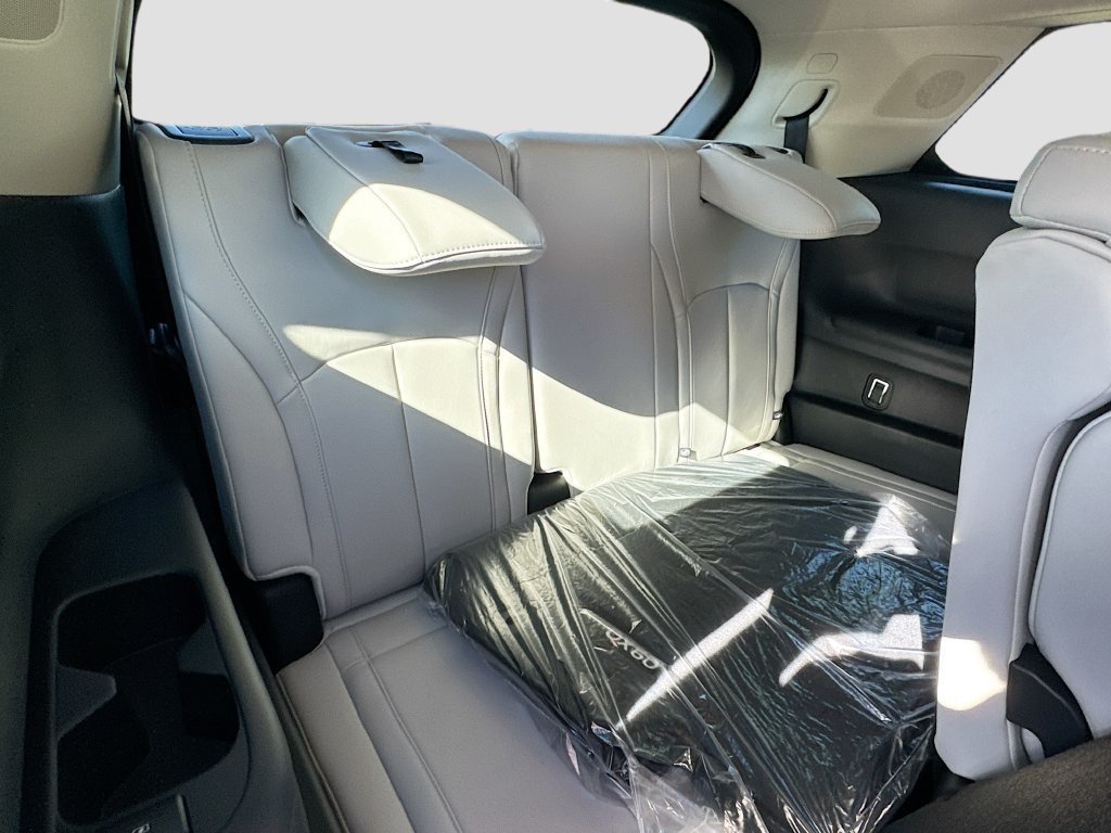 Used 2027 INFINITI QX60 Luxe w/ Cargo Package FWD image 30