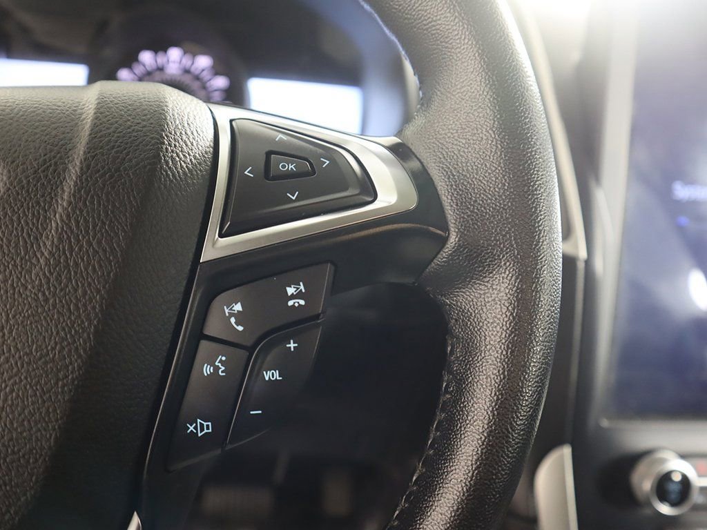 Used 2024 Ford Edge SEL image 43