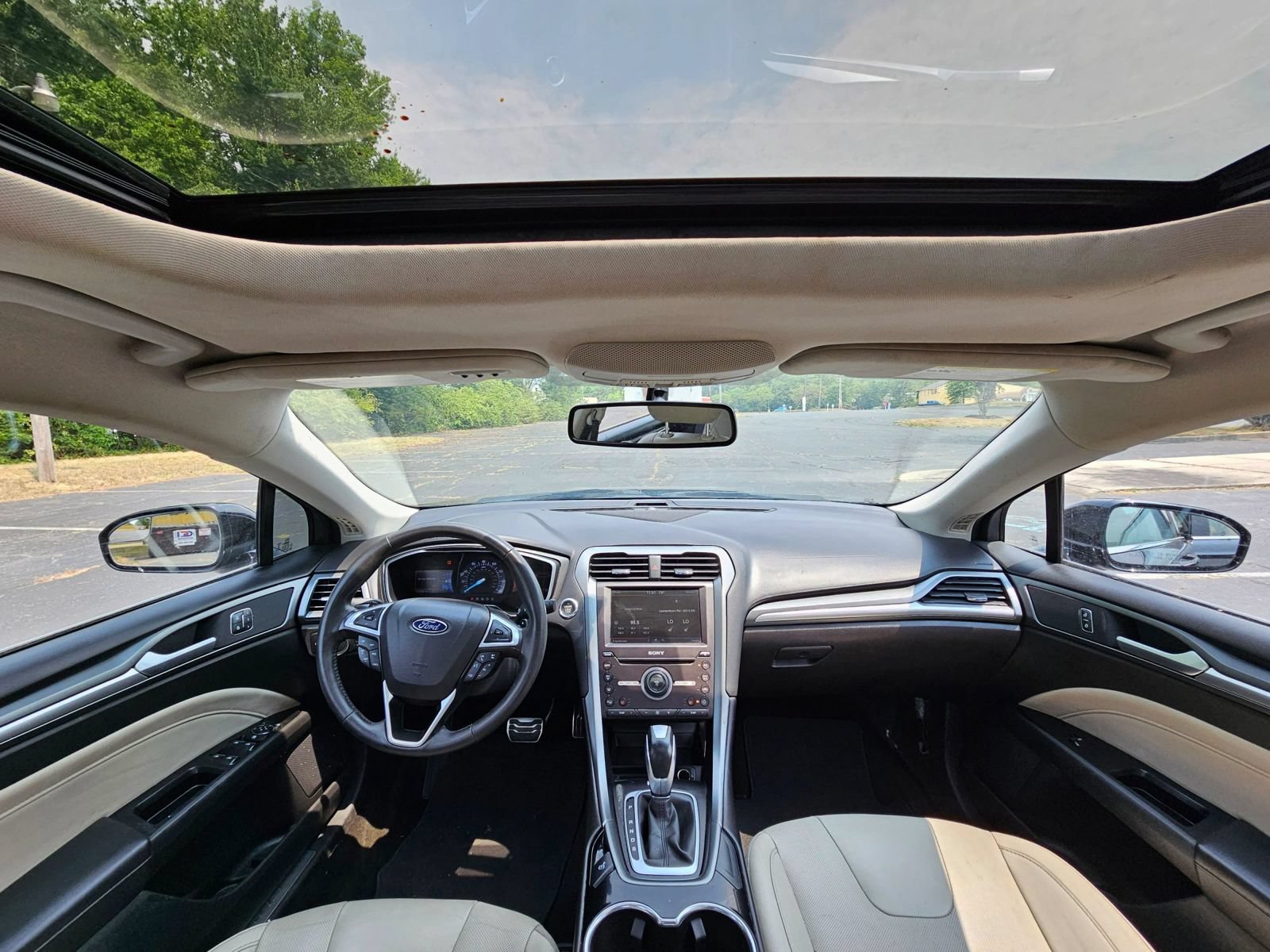Used 2016 Ford Fusion Titanium FWD image 16