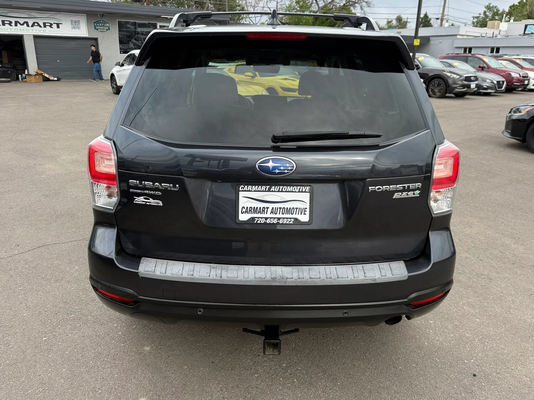 Used 2017 Subaru Forester 2.5i Limited AWD/4WD image 8