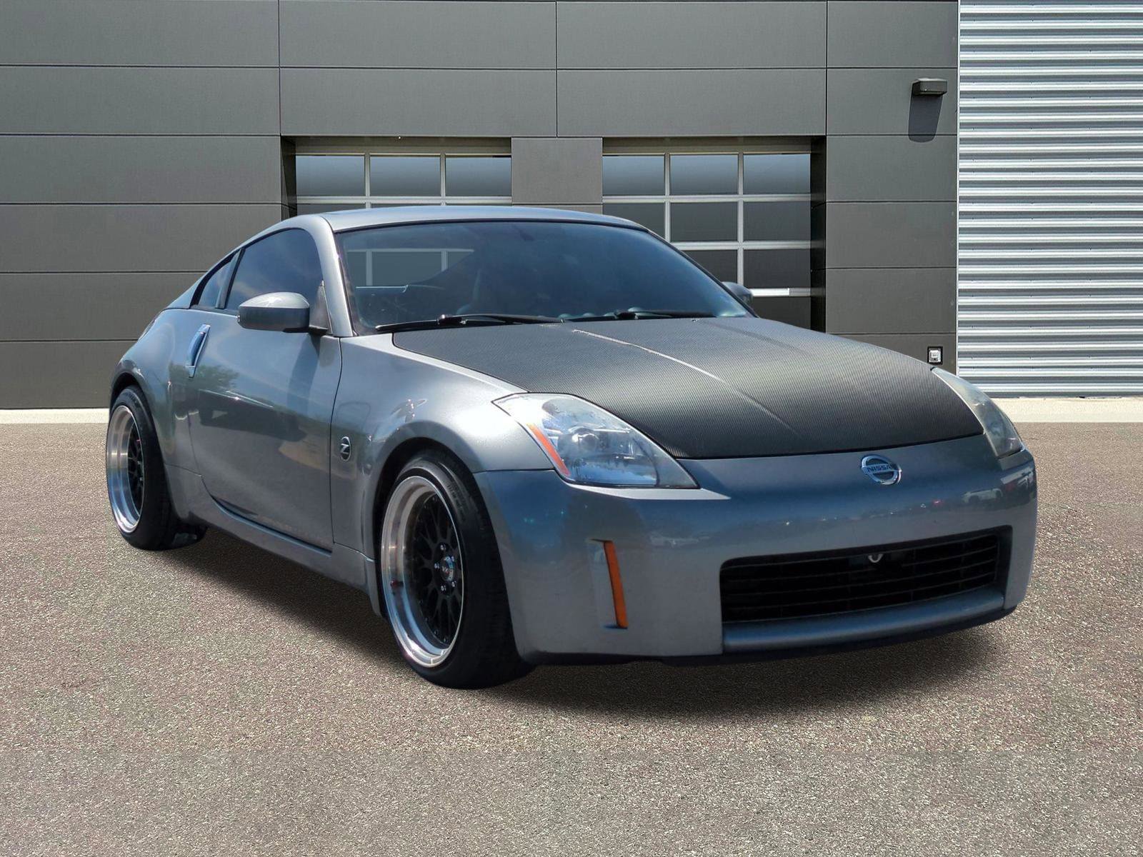 Used 2004 Nissan 350Z Touring w/ Aerodynamics Pkg RWD image 1