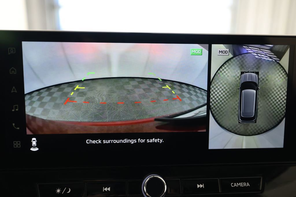 Used 2025 Mitsubishi Outlander SE image 30